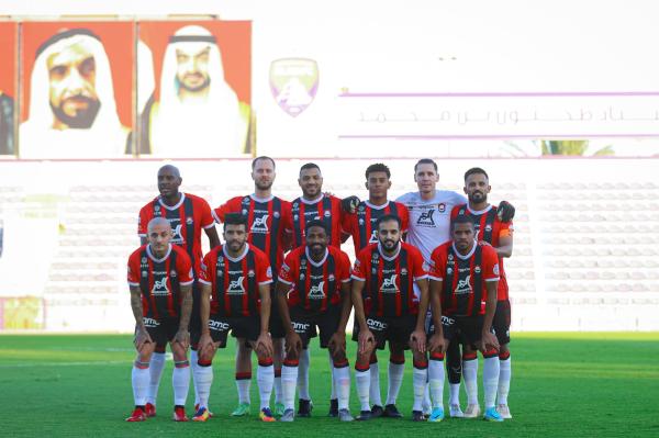الغامدي وتفاريس يُغادران معسكر الرائد