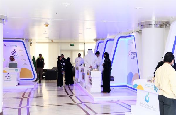 جانب من المعرض المصاحب لملتقى المنشآت الصغيرة والمتوسطة - غرفة الشرقية على تويتر