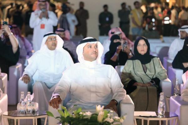 لاستيعاب الإقبال الجماهيري المتزايد.. 2000 موقف جديد بسلوى