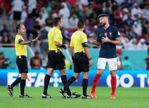 صور مباراة فرنسا وبولندا في كأس العالم 2022