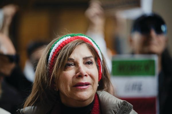 متضامنة من ولاية كاليفورنيا الأمريكية مع الانتفاضة الإيرانية - رويترز