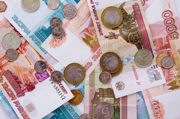 القوات الروسية تفرض الروبل الروسي في منطقة خيرسون الأوكرانية - مشاع إبداعي