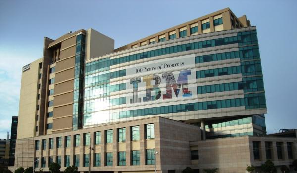 IBM تعتزم الاستحواذ على أوكتو للخدمات التكنولوجية