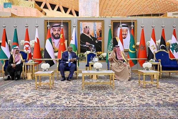 رئيس جمهورية جيبوتي يصل إلى الرياض