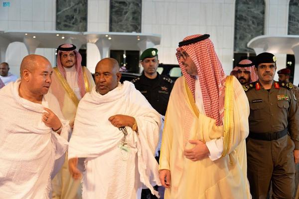 رئيس جمهورية القمر المتحدة يُغادر جدة