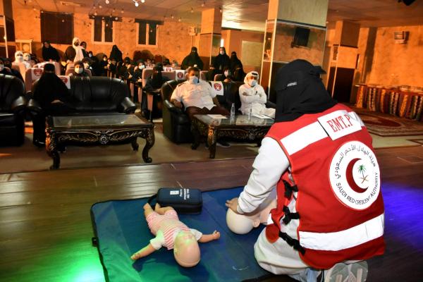 في نوفمبر.. أكثر من 4 آلاف مستفيد من برامج الهلال الأحمر بالشرقية