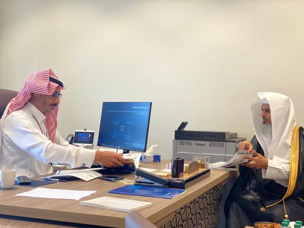 تعاون بين 'الأمر بالمعروف' ومسؤولي منفذي 'البطحاء' و'سلوى'