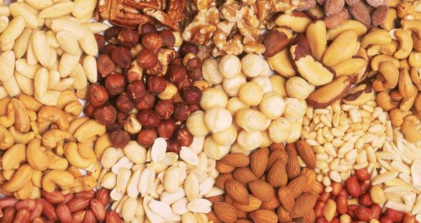 لإنقاص الوزن.. 4 أنواع من المكسرات لحرق دهون البطن
