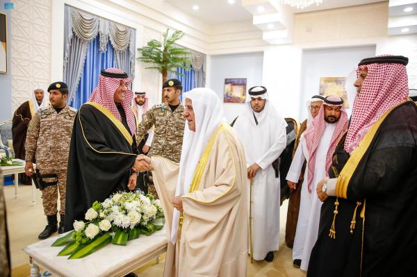 محافظ الأحساء يلتقي منسوبي إدارة سجن الأحساء