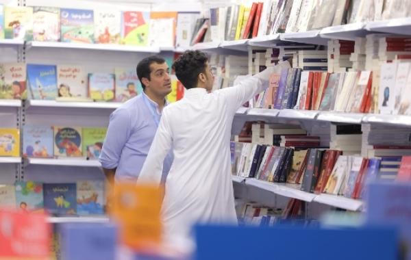 أسعار الكتب المعروضة فوق المتوسط وليست في متناول الجميع - اليوم