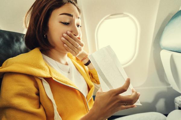 السفر يمكن أن يؤدي إلى وقف التبرع بالدم بصورة مؤقتة - مشاع إبداعي