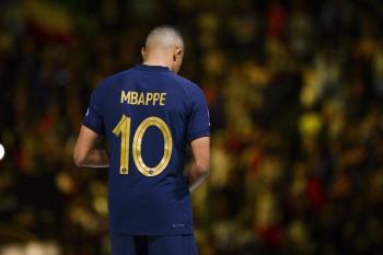كيليان مبابي نجم منتخب فرنسا