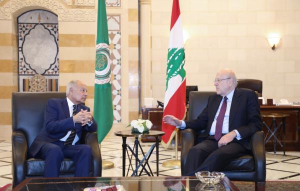 'أبو الغيط' من بيروت: لبنان لا يحتمل شغورا رئاسيا