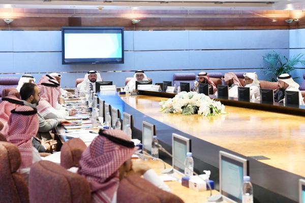 عرض التحديات التي تواجه القطاع الصناعي لحلها- حساب غرفة الشرقية على تويتر