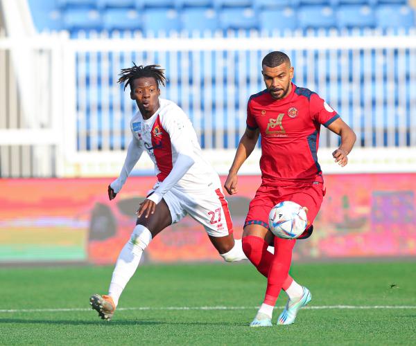 دوري روشن.. التعادل السلبي يحسم مباراة ضمك والوحدة