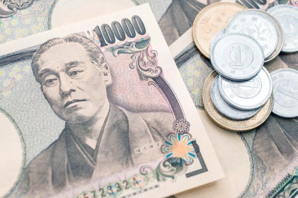 ارتفاع قيمة الين أمام العملات الرئيسية