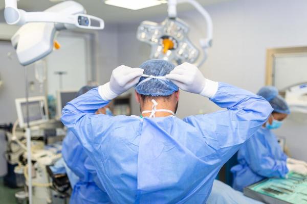بعد اختراقها بقلم رصاص.. مستشفى العيون بجدة ينقذ عين طفل