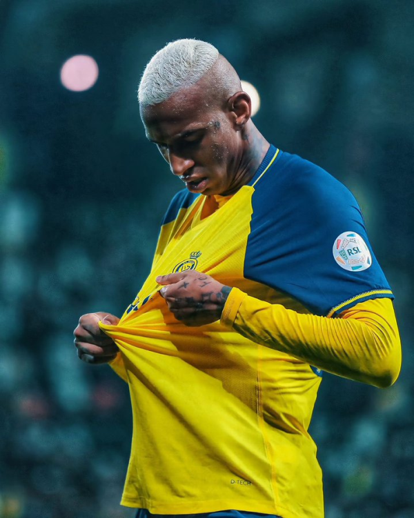 هل يرحل أندرسون تاليسكا على النصر؟ رسالة من اللاعب
