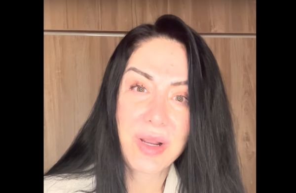 من خلال يوتيوب.. وفاء سالم تعلن اعتزال التمثيل
