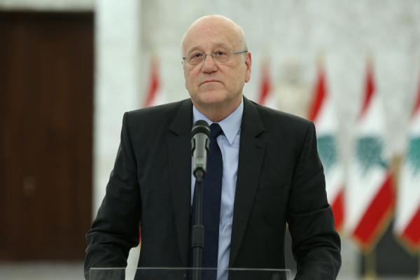 رئيس حكومة لبنان يعقد جلسة لمجلس الوزراء