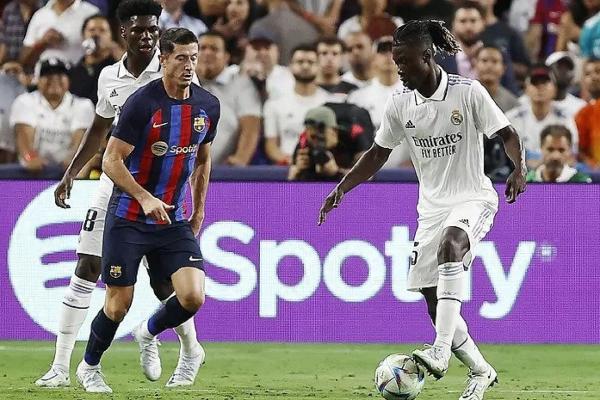 يناير يبتسم للريال في الكلاسيكو أمام برشلونة