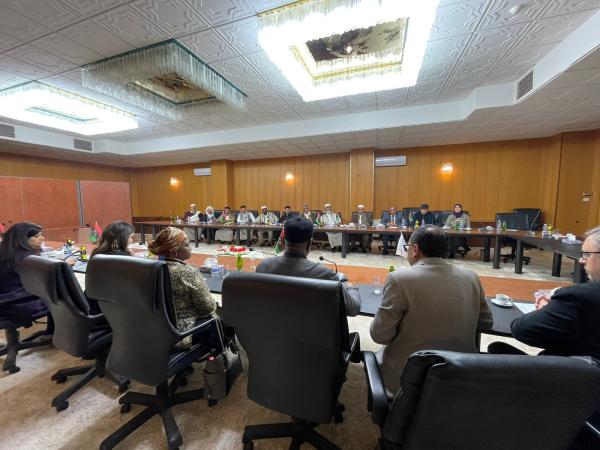 المبعوث الأممي يطالب بإعادة الشرعية للمؤسسات الليبية