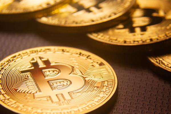 البتكوين تسجل أكبر ارتفاع لها منذ أغسطس الماضي