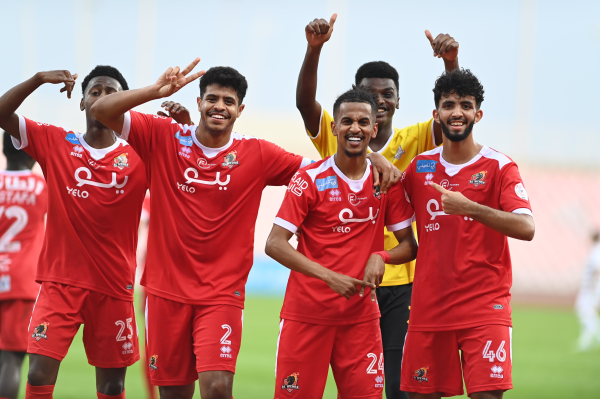 الوحدة يتعادل إيجابيًا مع الطائي في دوري الرديف