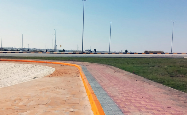 تأهيل وطلاء الأرصفة بمداخل النعيرية