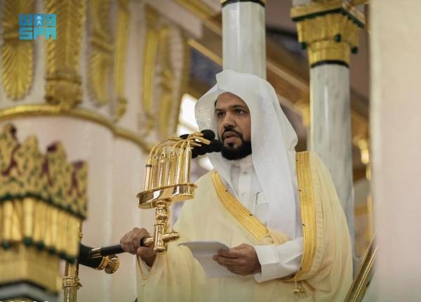 خطيب المسجد النبوي فضيلة الشيخ د. أحمد الحذيفي يلقي خطبة الجمعة من المسجد النبوي- واس