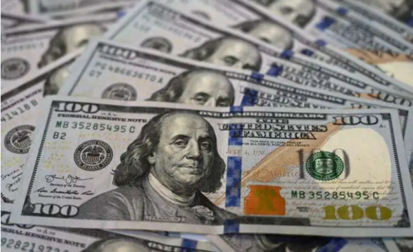 تجاوز 30 جنيهًا.. سعر الدولار اليوم في مصر