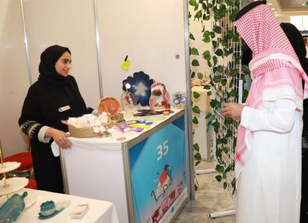 يشتمل المعرض على أكثر من 40 جناح - اليوم