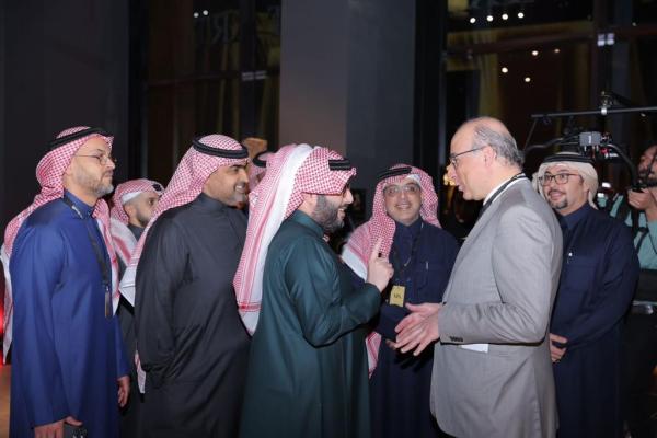 حشد إعلامي كبير للمشركة في حفل تدشين «فيا رياض» - اليوم
