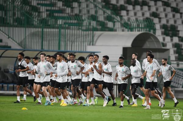 دوري يلو .. الأهلي والأخدود فصل جديد في صراع الصدارة؟