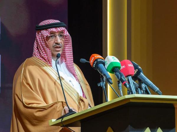 أمير مكة يتوج الفائزين بجائزة مكة للتميز 