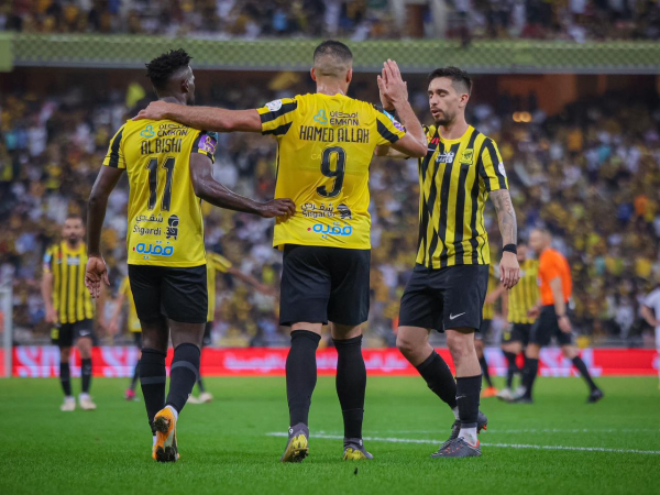 إمتاع وإبداع.. الاتحاد يكتسح العدالة بخماسية في دوري روشن