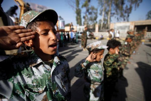 تجند الأطفال لـ«الحرب».. اليمن يطالب بمعاقبة قيادات حوثية