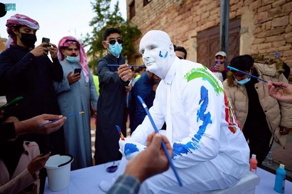 5 تجارب فنية متنوعة لا تفوتها في مهرجان 'فنون العلا'