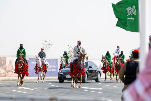 سمو أمير الرياض يدشن مشروع ضاحية الفرسان