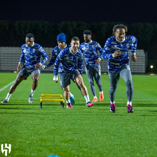 خبرة الهلال الآسيوية تهدد شباب أهلي دبي