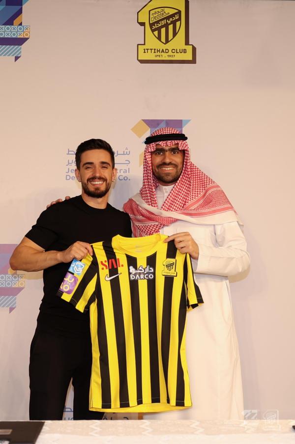 رسميًا.. الاتحاد يُعلن تجديد عقد إيجور كورونادو