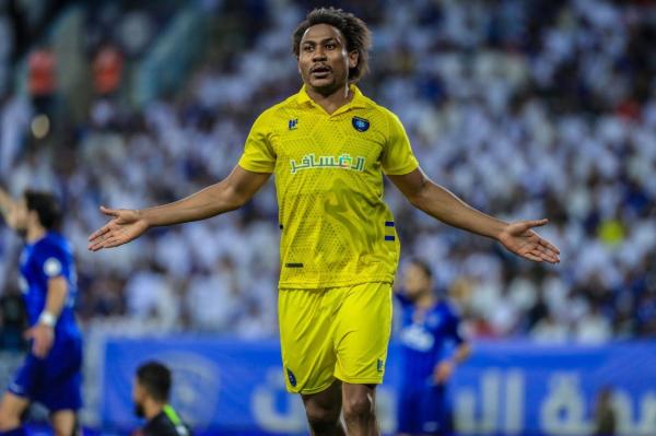 التعاون يسعى لوقف الهزائم بالبرتقالي في دوري روشن