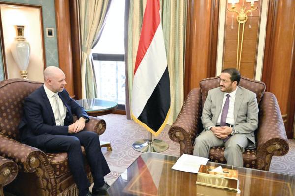 «الرئاسي اليمني»: مسؤوليتنا رفض ومحاربة أفكار إيران الخبيثة