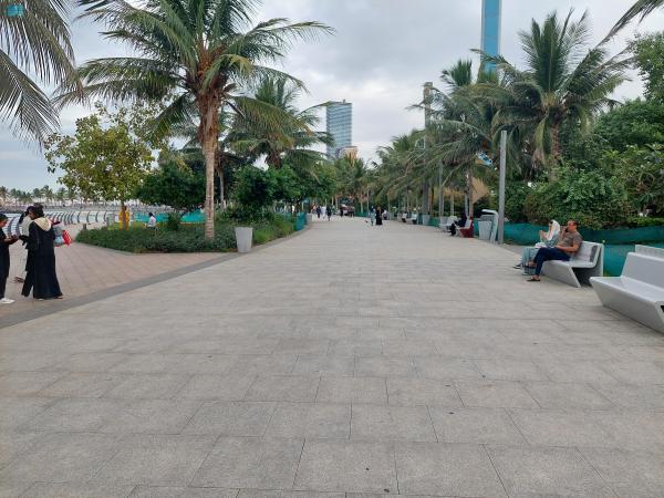 تهيئة واجهات جدة البحرية استعدادًا للإجازة الدراسية