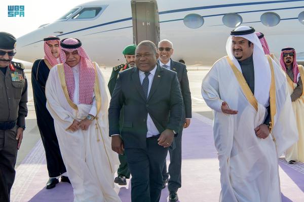رئيس جمهورية موزمبيق يصل إلى الرياض