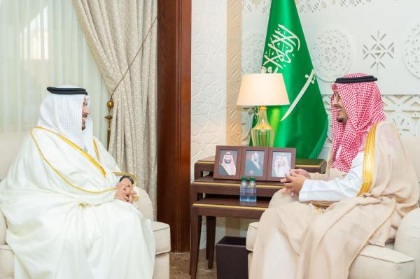نائب أمير الشرقية يستقبل سفير مملكة البحرين لدى المملكة