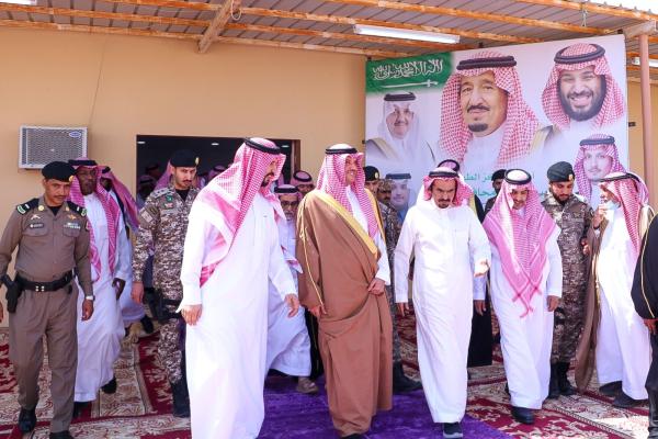 محافظ الأحساء يتفقد مركز الطويلة - اليوم