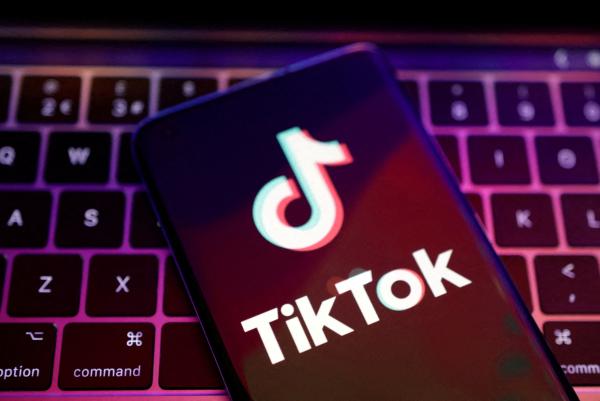 'تيك توك' يعود للعمل بعد تعطل مفاجئ حول العالم