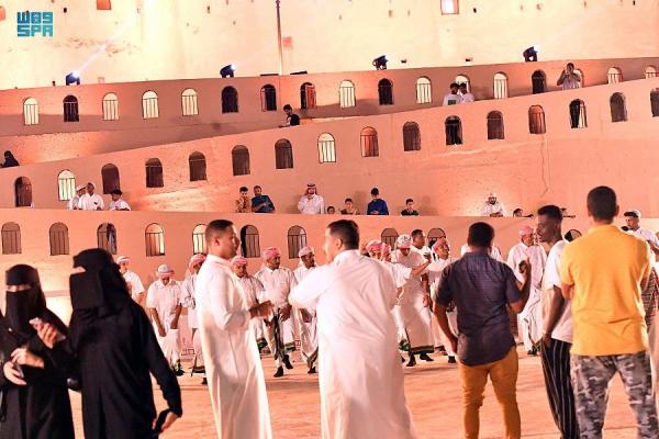 القلعة الدوسرية تستهوي زوار مهرجان جازان 23- واس