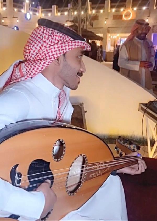 عبد الله محمد يشيد بجهود المملكة في دعم الفن والمبدعين - اليوم